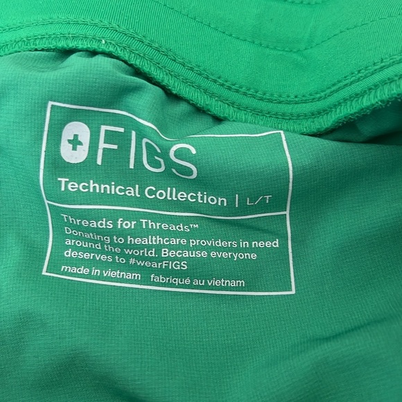 Figs Women’s Scrub Set FREE X Safety Green Size L and L Tall - Picture 5 of 8